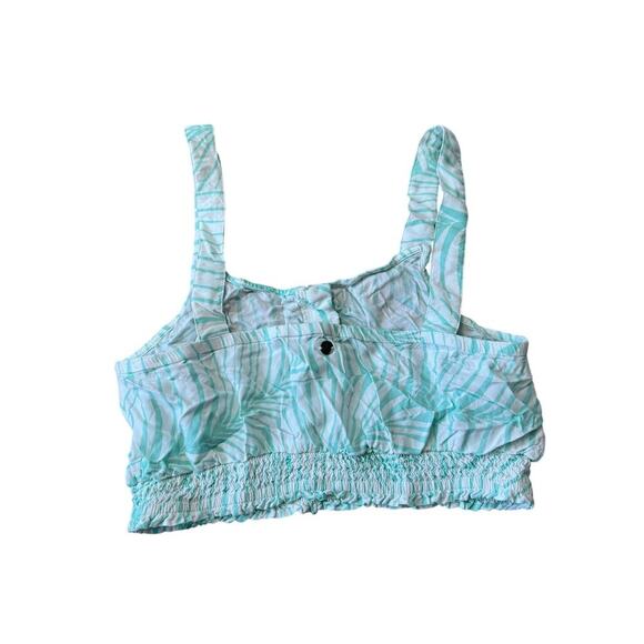 ROXY Tank/Crop top, size women's Medium; ADORABLE styling, teal & white - Picture 2 of 6